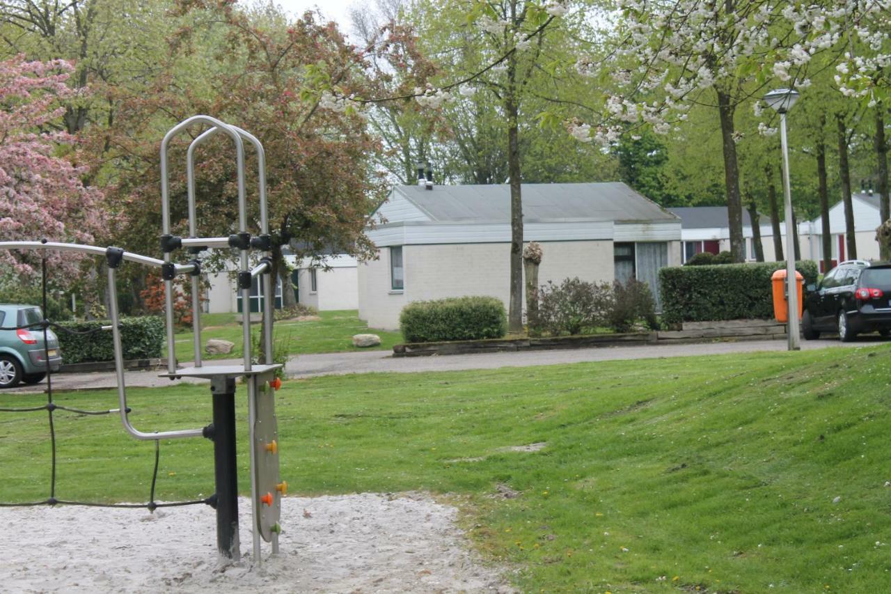 Rustige, Gelijkvloerse Vakantiewoning Met 2 Slaapkamers In Simpelveld, Zuid-Limburg Exterior photo